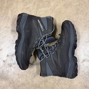 Merrell Men's Black and Gray Mid-Height Hiking Boots
